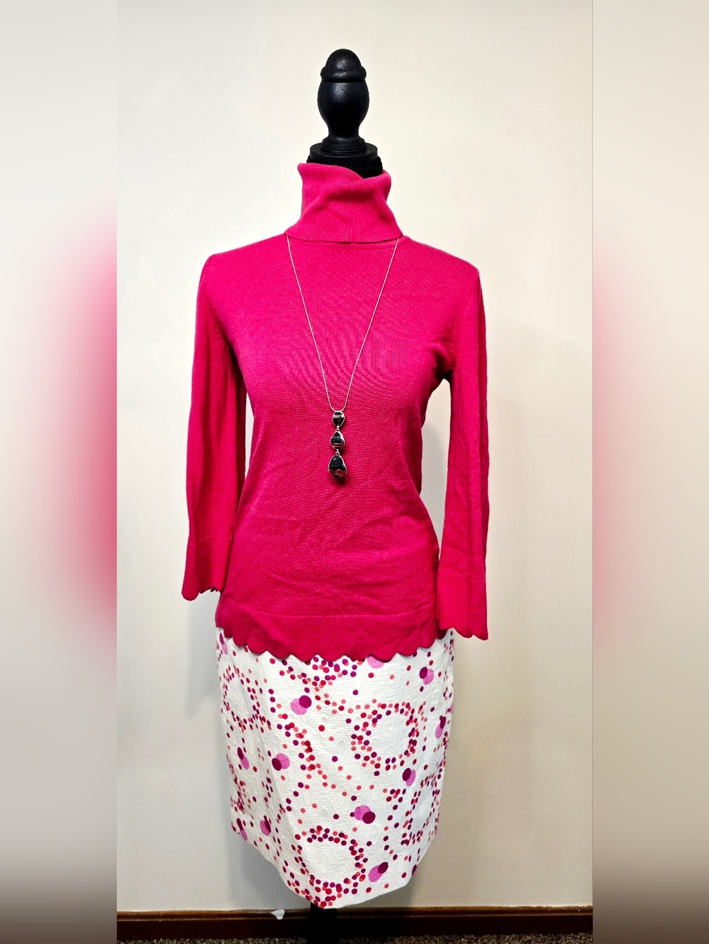 Isaac Mizrahi Live Pink Turtleneck Sweater XXS Scalloped Hem Soft Knit